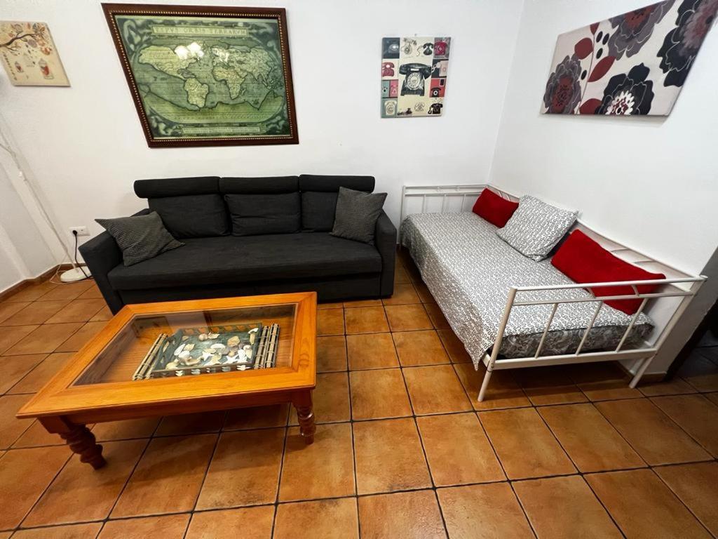 Bonito Piso Centro De Los Boliches ฟูเอนฮิโรลา ภายนอก รูปภาพ